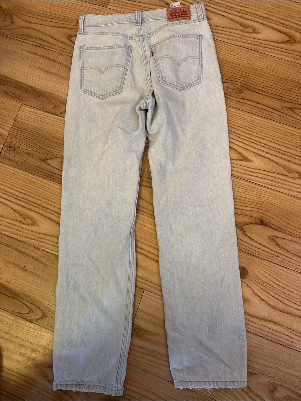 Levi’s Low Pro Straight light wash jeans women’s size 25 distressed - Picture 4 of 5